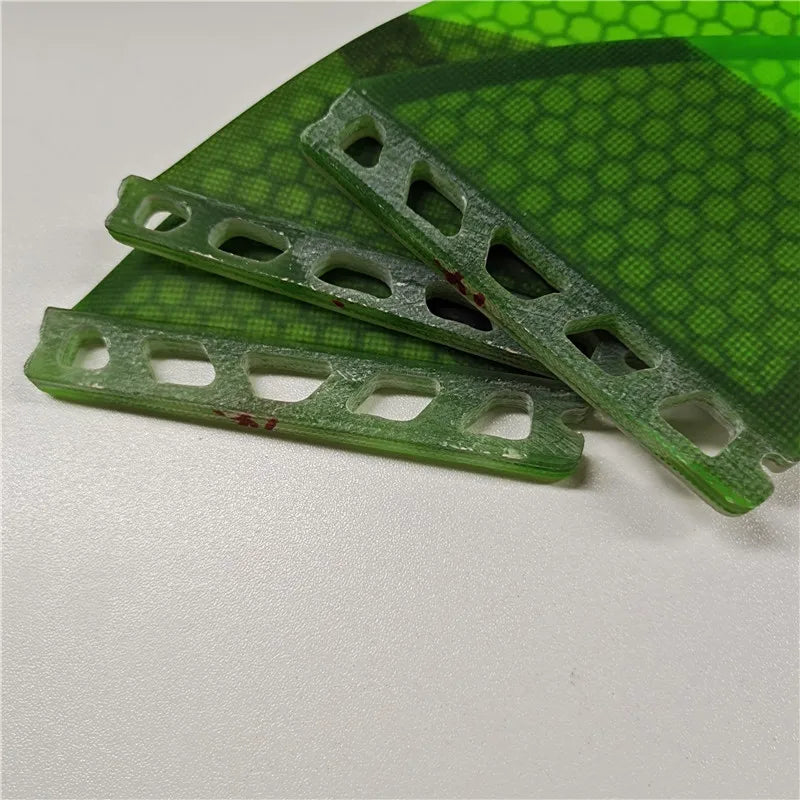 3 quilhas, Base FUTURE Performance, Tamanho "M". Fibra de Carbono e Vidro e Honeycomb